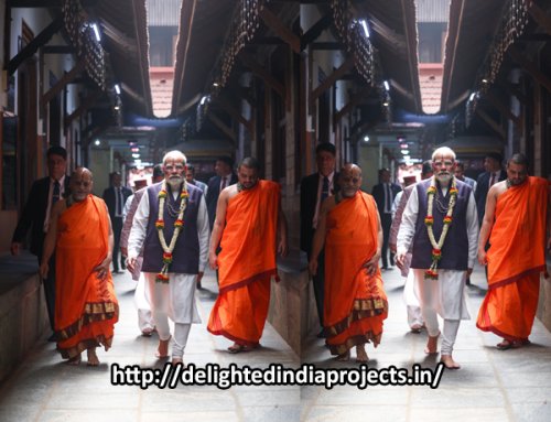 പ്രധാനമന്ത്രി ഉഡുപ്പിയിലെ ശ്രീകൃഷ്ണ മഠത്തിൽ   Prime Minister at Sri Krishna Math in Udupi