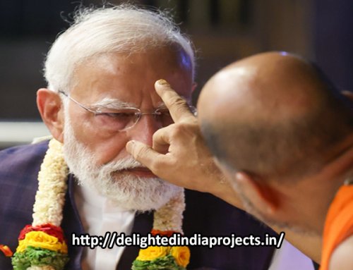 പ്രധാനമന്ത്രി ഉഡുപ്പിയിലെ ശ്രീകൃഷ്ണ മഠത്തിൽ   Prime Minister at Sri Krishna Math in Udupi