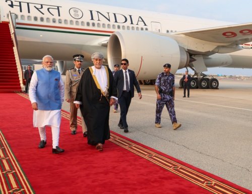 പ്രധാനമന്ത്രിയുടെ ഒമാൻ സന്ദർശനം Prime Ministers visit to Oman प्रधानमंत्री का ओमान दौरा പ്രധാനമന്ത്രി നരേന്ദ്ര മോദിക്ക് ആദരം; ‘ഓർഡർ ഓഫ് ഒമാൻ’ ബഹുമതി നൽകി