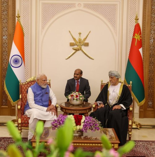 പ്രധാനമന്ത്രിയുടെ ഒമാൻ സന്ദർശനം Prime Ministers visit to Oman प्रधानमंत्री का ओमान दौरा പ്രധാനമന്ത്രി നരേന്ദ്ര മോദിക്ക് ആദരം; ‘ഓർഡർ ഓഫ് ഒമാൻ’ ബഹുമതി നൽകി