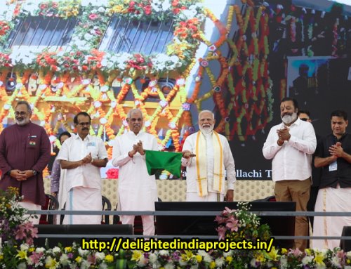 പ്രധാനമന്ത്രി കേരളത്തില്  പ്രധാനമന്ത്രി നരേന്ദ്ര മോദി 10800 കോടി രൂപയുടെ വിവിധ വികസന പദ്ധതികളുടെ ഉദ്ഘാടനവും  തറക്കല്ലിടലും നിർവഹിച്ചു Prime Minister Narendra Modi inaugurated and laid the foundation stone of various development projects worth Rs 10800 crore in Kerala(2)