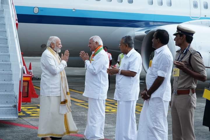 പ്രധാന സേവകൻ കേരളത്തിൽ  നരേന്ദ്ര മോദിക്ക് ഉജ്ജ്വല വരവേൽപ്പ്